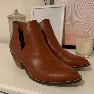 Cognac brown booties size 10